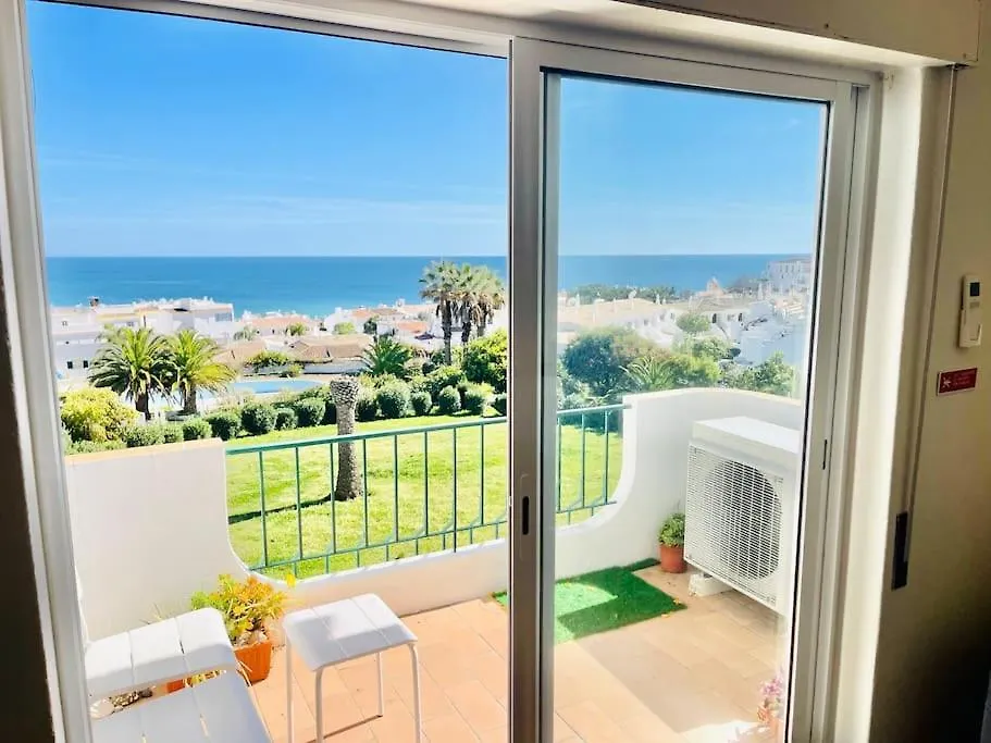 Avenue Q, Beach Apartment In Luz