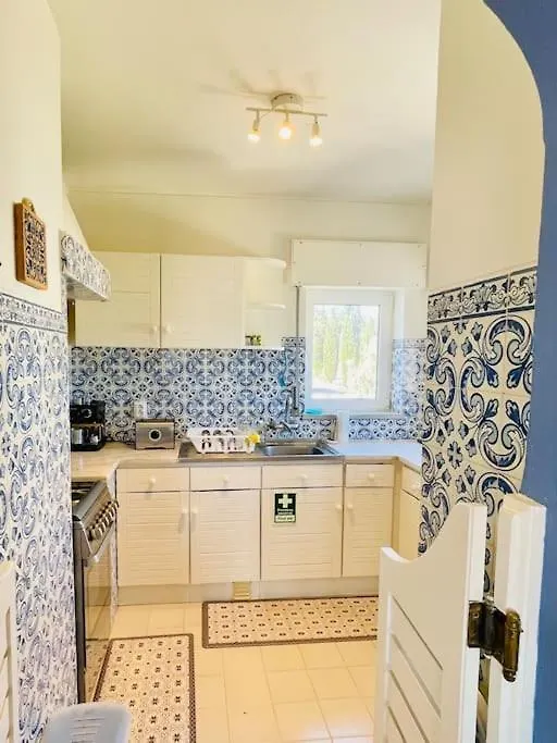 Avenue Q, Beach Apartment In Luz